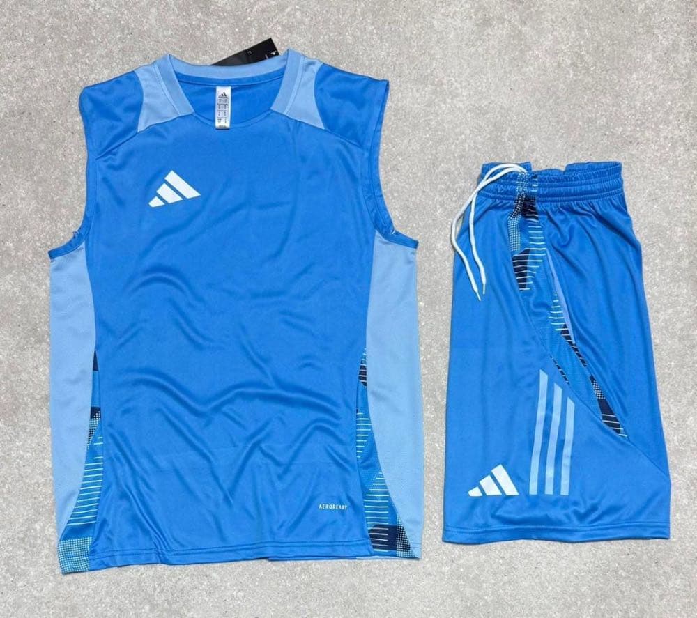 كت وشورت اديداس